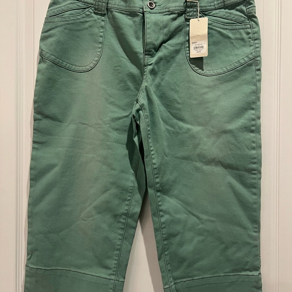 Womens Stretch Capri below the knee Pants Size 10 Green Sonoma Low Rise Cotton